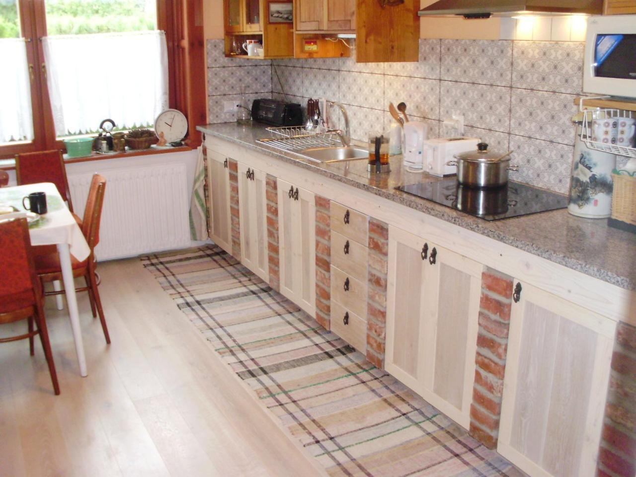 Privat Henry Bed & Breakfast Liptovský Mikuláš Eksteriør bilde